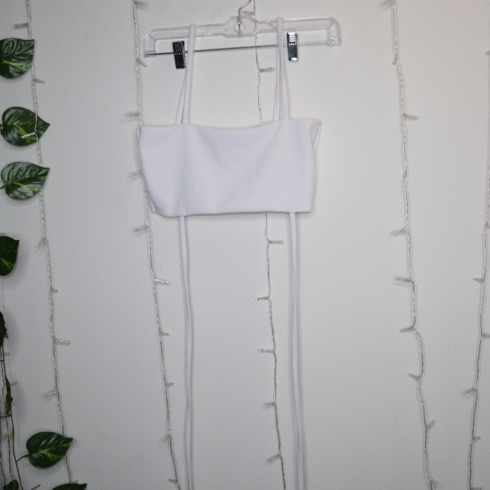 WHITE STRAIGHT NECK BANDEO TIE TOP